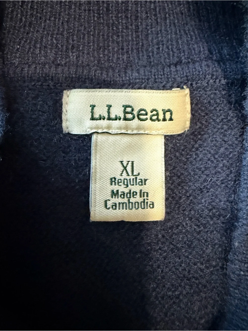 L.L.Bean 100% Recycled Cashmere Women’s Mockneck Sweater Navy Blue Large 516398